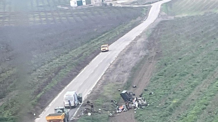 Ocho personas heridas en un accidente entre Baena y Valenzuela tras el vuelco del vehículo en el que viajaban