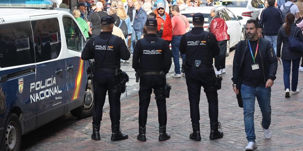 Cazado con cocaína en la mochila en el baño de un local de comida rápida del Sector Sur en Córdoba