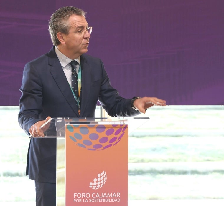 El presidente de Cajamar, Eduardo Baamonde, durante la clausura del Foro por la Sostenibilidad