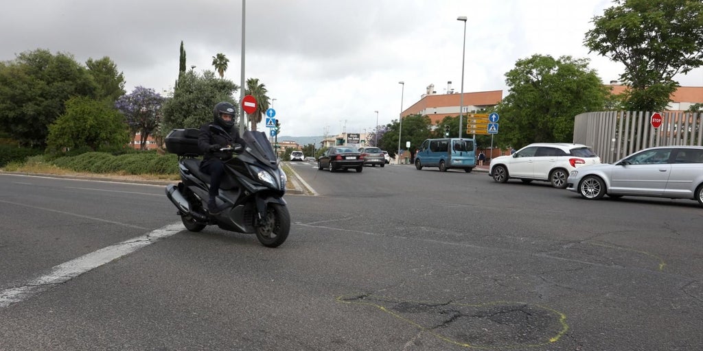 La jueza abre juicio por homicidio imprudente al policía nacional por el choque mortal con un motociclista en el Vial