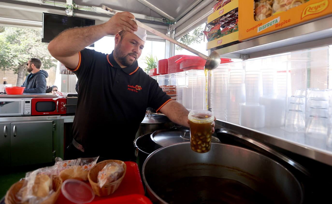 La esperada apertura de los puestos de caracoles en Córdoba, en imágenes