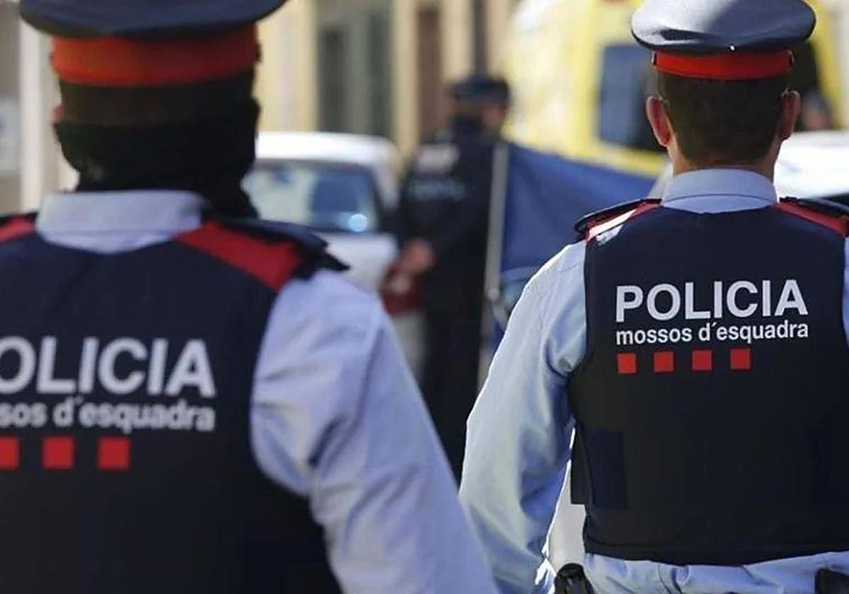 Agentes del cuerpo de los Mossos d'Esquadra en una imagen de archivo