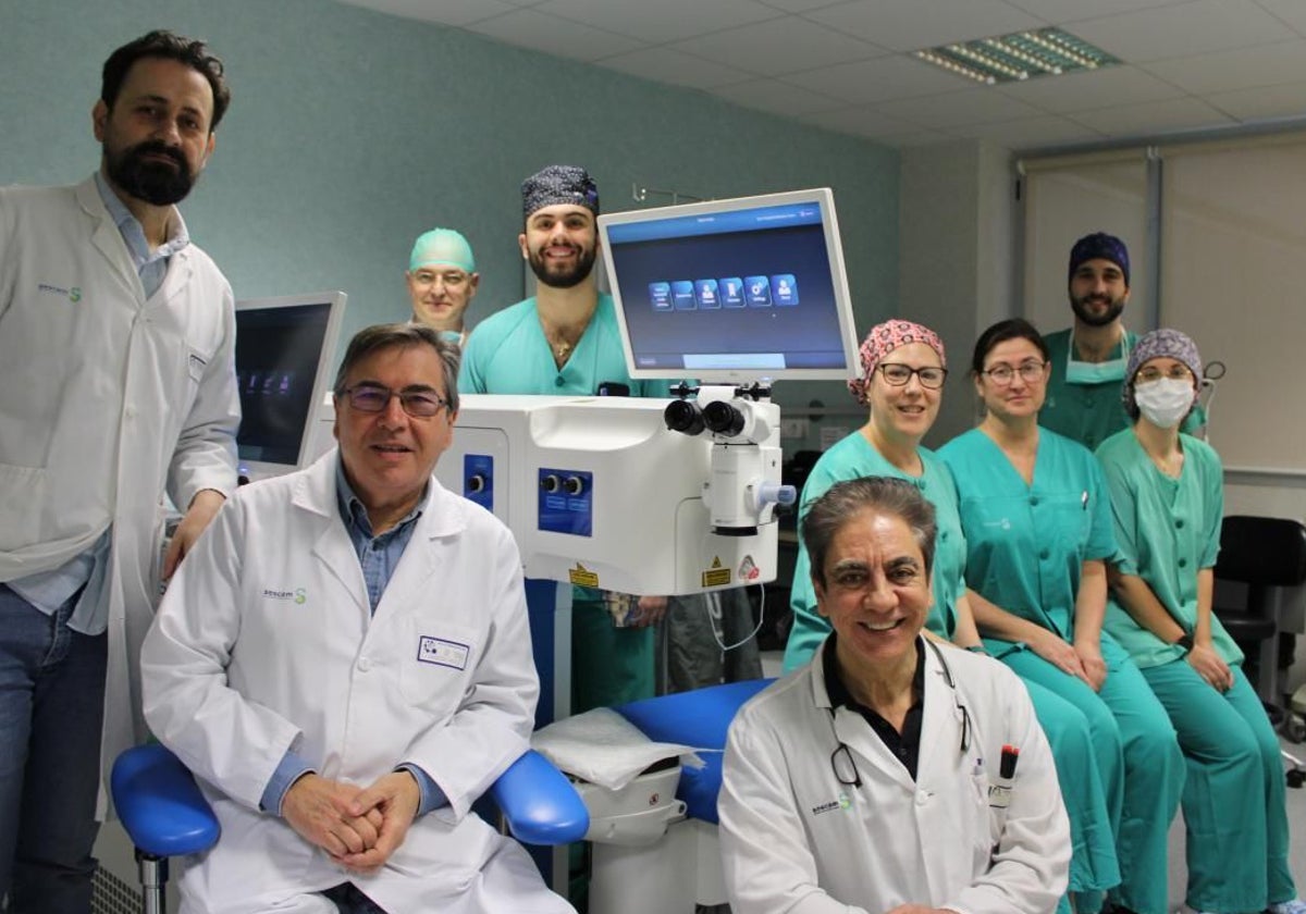 Equipo del Servicio de Oftalmología del Hospital Mancha Centro de Alcázar de San Juan