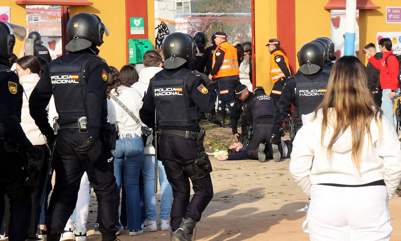 El simulacro de explosión en el recinto ferial de Córdoba, en imágenes