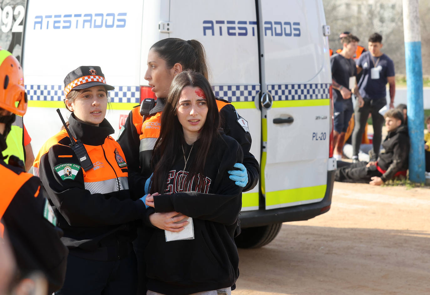 El simulacro de explosión en el recinto ferial de Córdoba, en imágenes