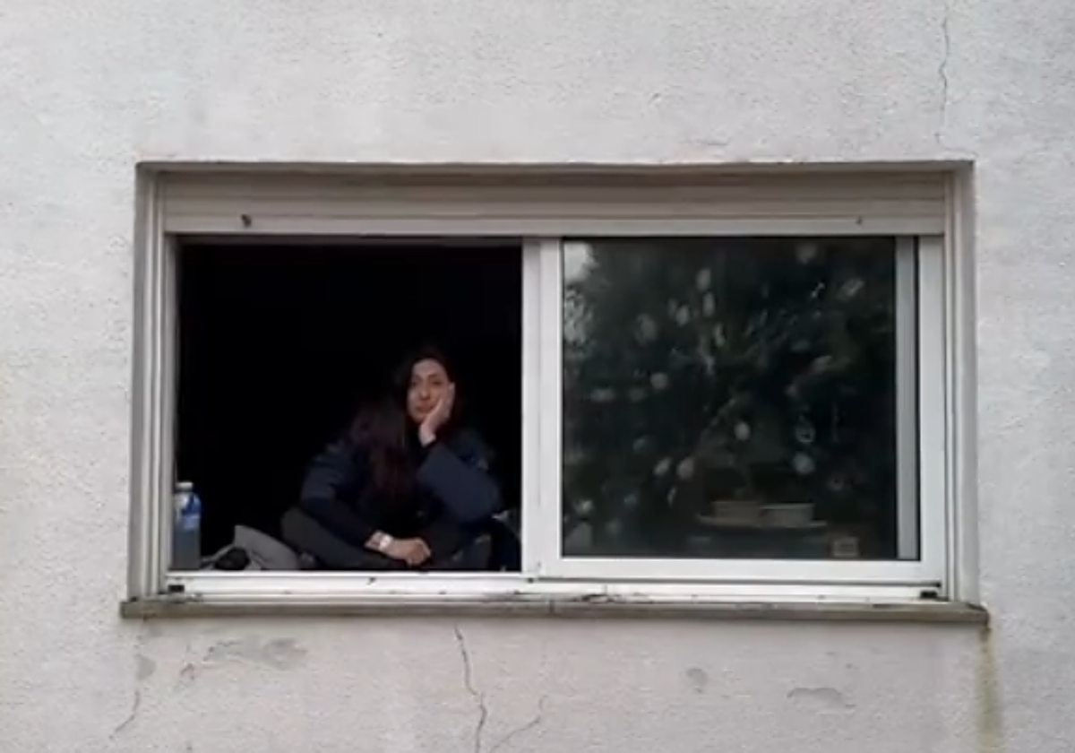 Okupan una casa en Pontevedra y la propietaria se atrinchera en una habitación para recuperarla