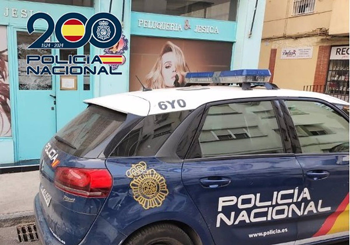 Un vehículo de Policía Nacional