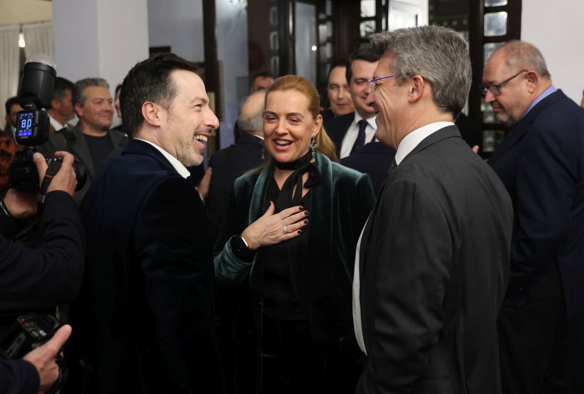 La entrega de la Medalla de Oro del Círculo de la Amistad al Cabildo Catedral de Córdoba, en imágenes