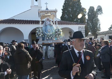 La multitudinaria procesión de la Virgen de Luna, en imágenes