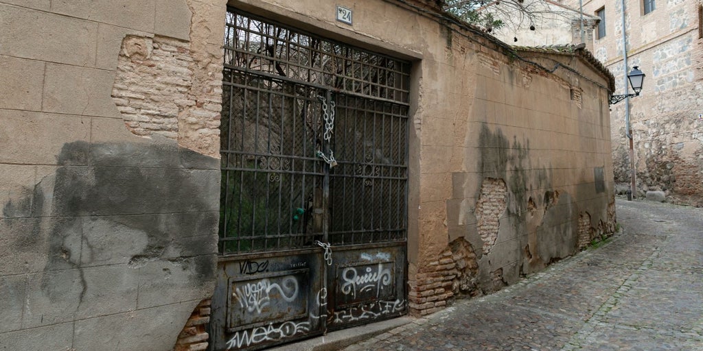 La Real Academia sospecha que un PERI para construir 32 viviendas en el Casco de Toledo esconde otro hotel