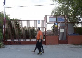 Detenido en Usera un hombre por violar a una compañera de clase de su hija de 14 años y tres familiares de la víctima por dar una paliza al agresor