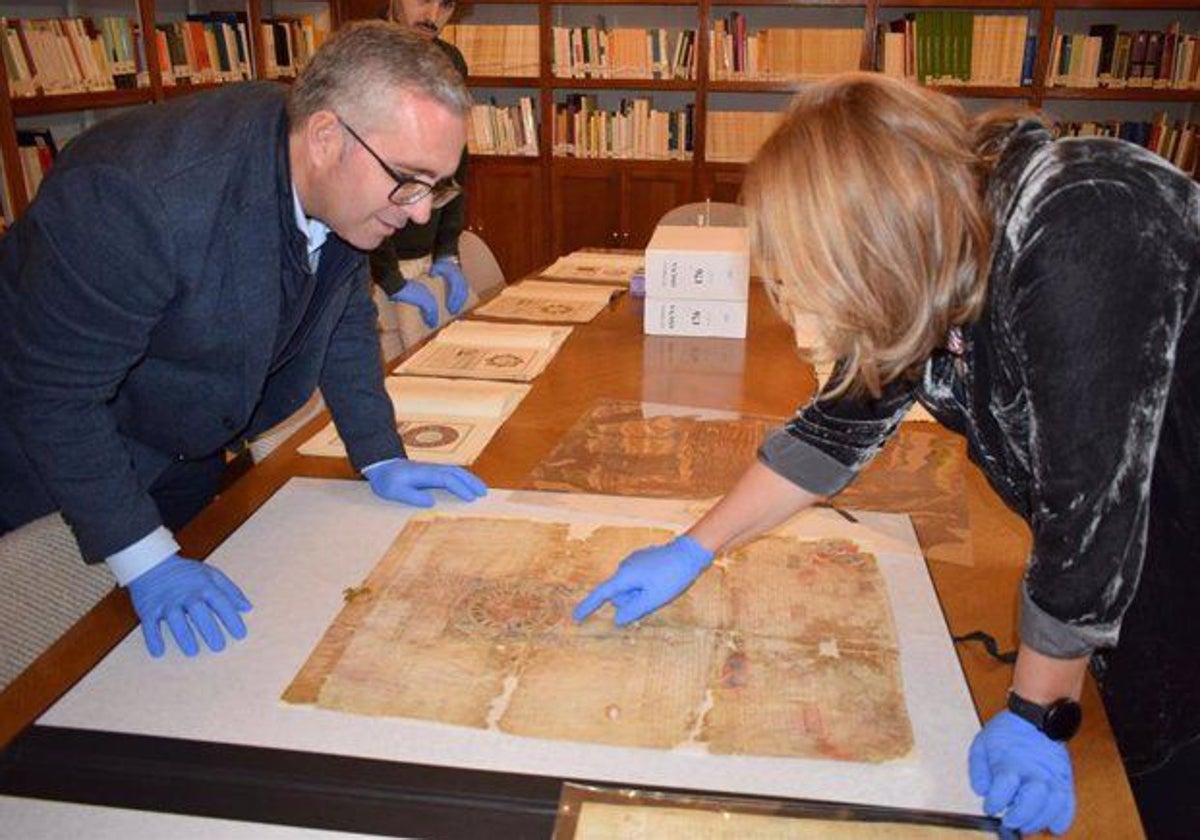 Descubren en Toledo el manuscrito original más antiguo de Los Palacios (Sevilla) del siglo XIV