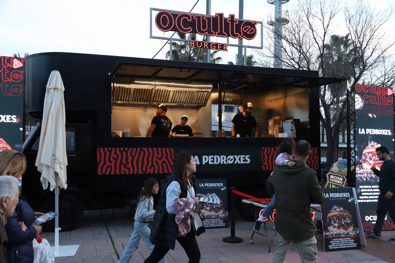 La esperada inauguración de The Champions Burger Córdoba, en imágenes