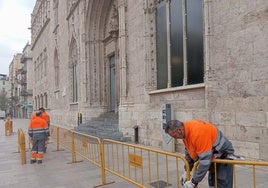 Blindan monumentos históricos de Valencia para evitar actos vandálicos e incívicos durante las Fallas