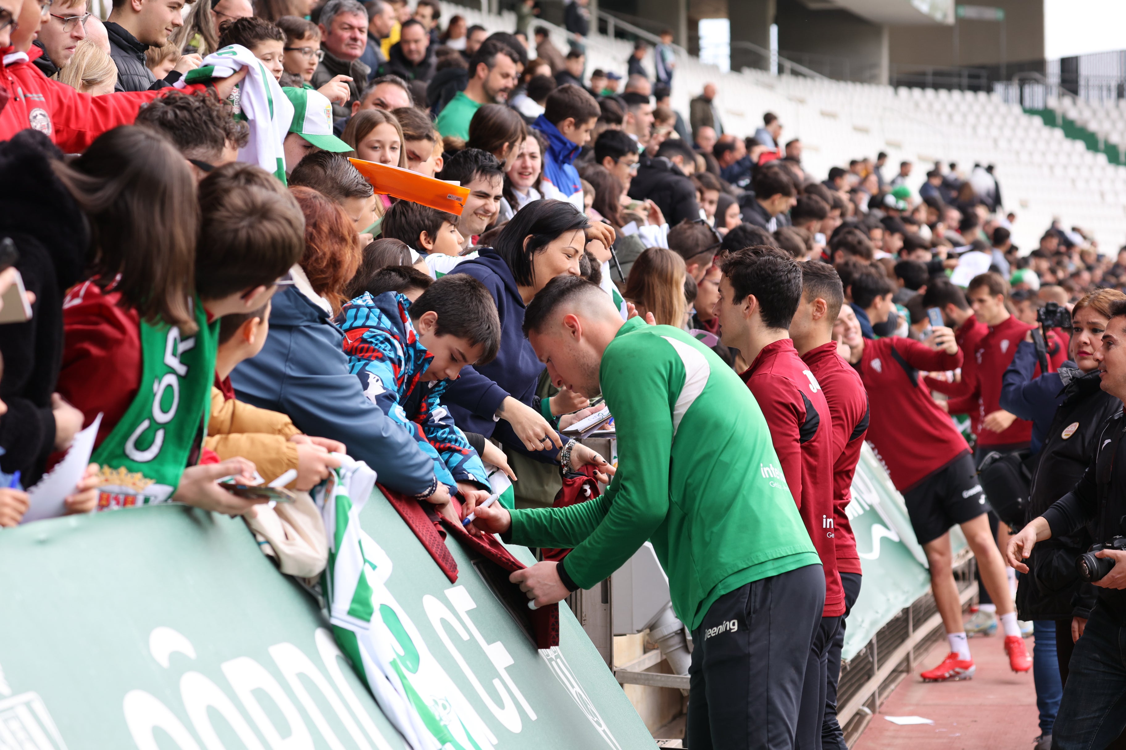 La exitosa jornada de puertas abiertas del Córdoba CF, en imágenes