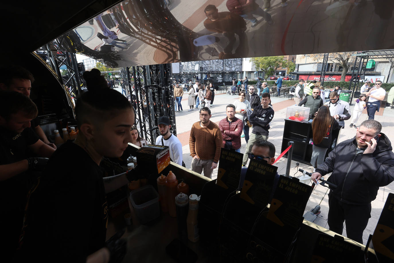 La multitudinaria Champions Burger en Córdoba, en imágenes