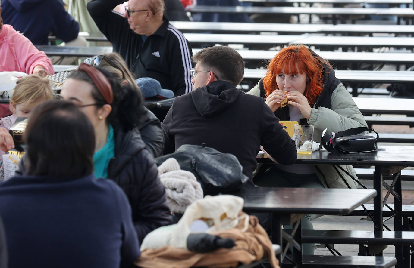 La multitudinaria Champions Burger en Córdoba, en imágenes