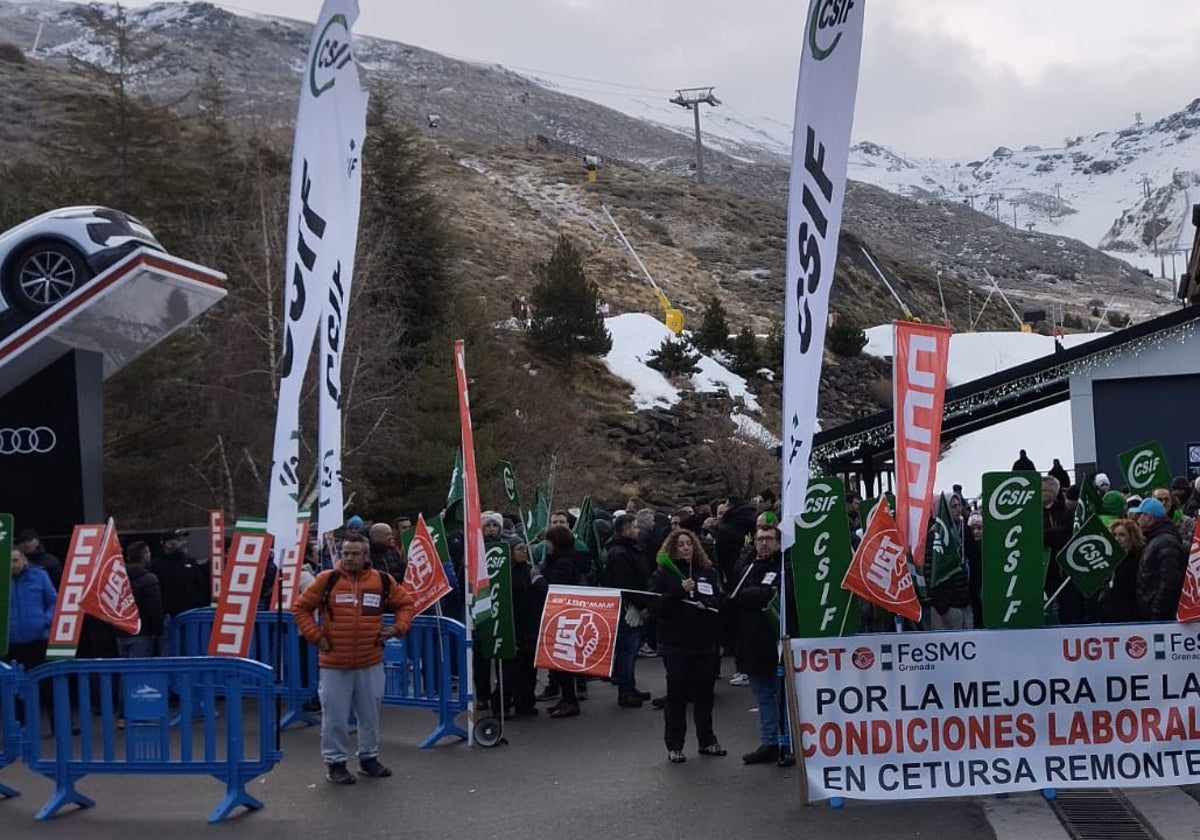 Manifestación de trabajadores de Cetursa