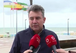 Los falsos positivos por viruela del mono generan quejas del alcalde de Lepe por falta de información con los migrantes