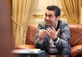 Luis López:  «Bajo ningún concepto apoyaría una quita de deuda a los concellos»