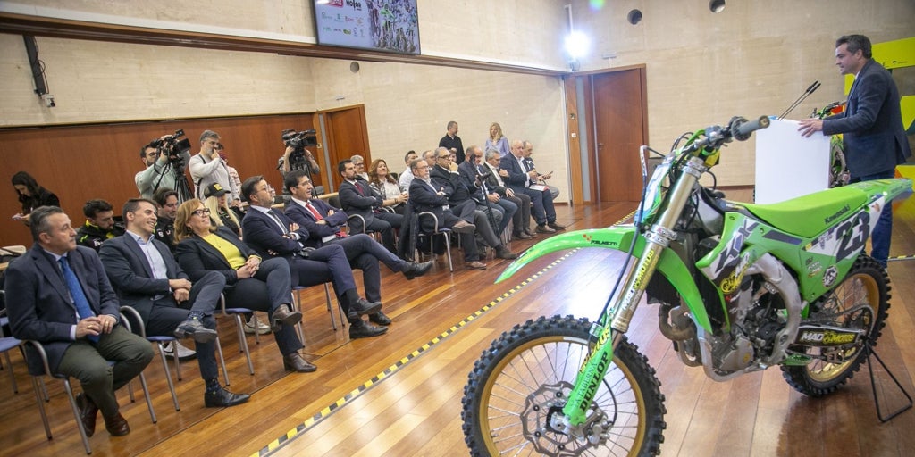 Se presenta el Mundial de motocross en Cózar: las pruebas deportivas «no tienen por qué estar en las grandes ciudades»