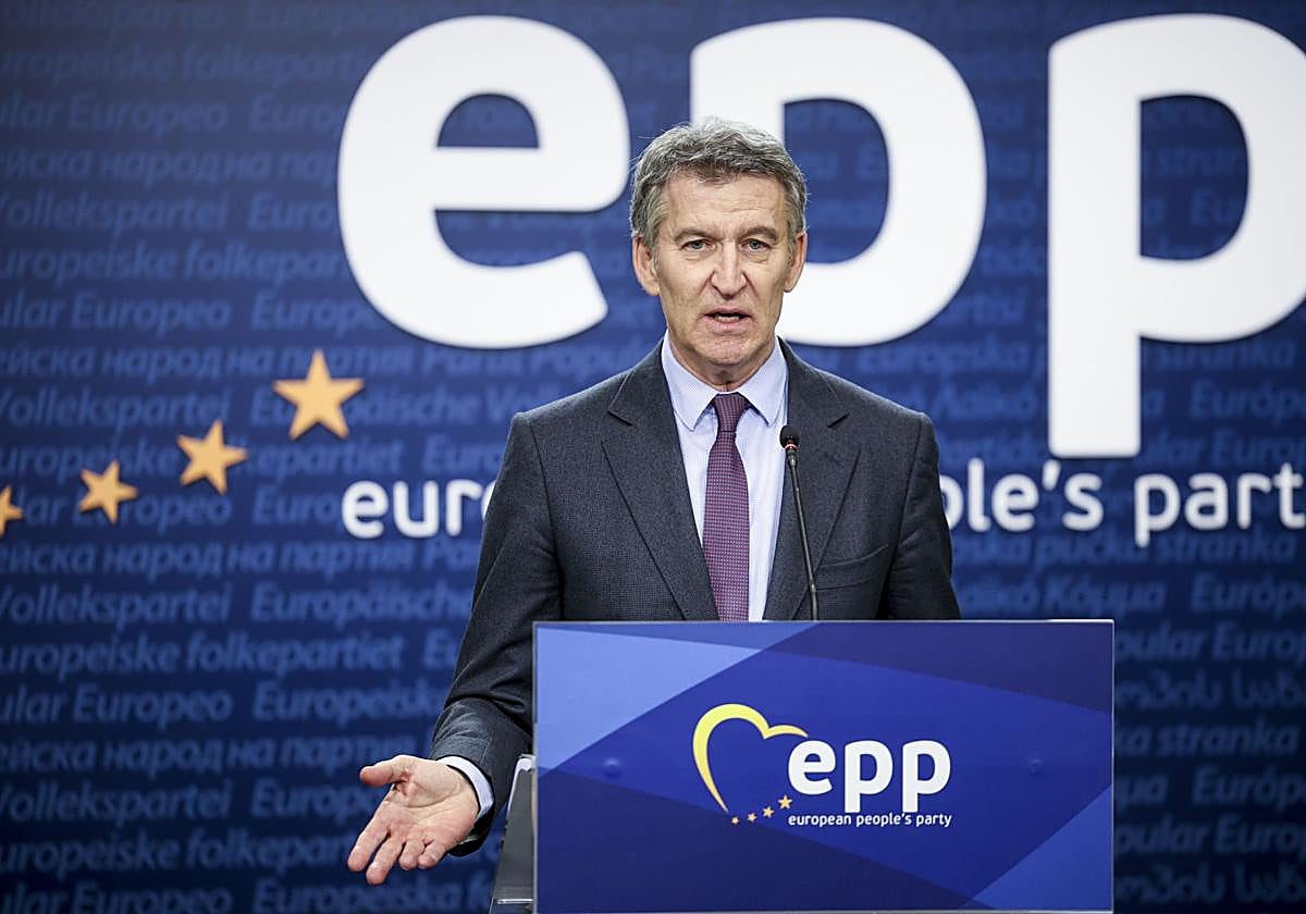 Alberto Núñez Feijóo, durante la rueda de prensa posterior a la reunión del PPE