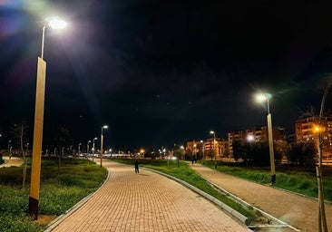 Urbanismo refuerza la iluminación del Parque del Flamenco de Córdoba
