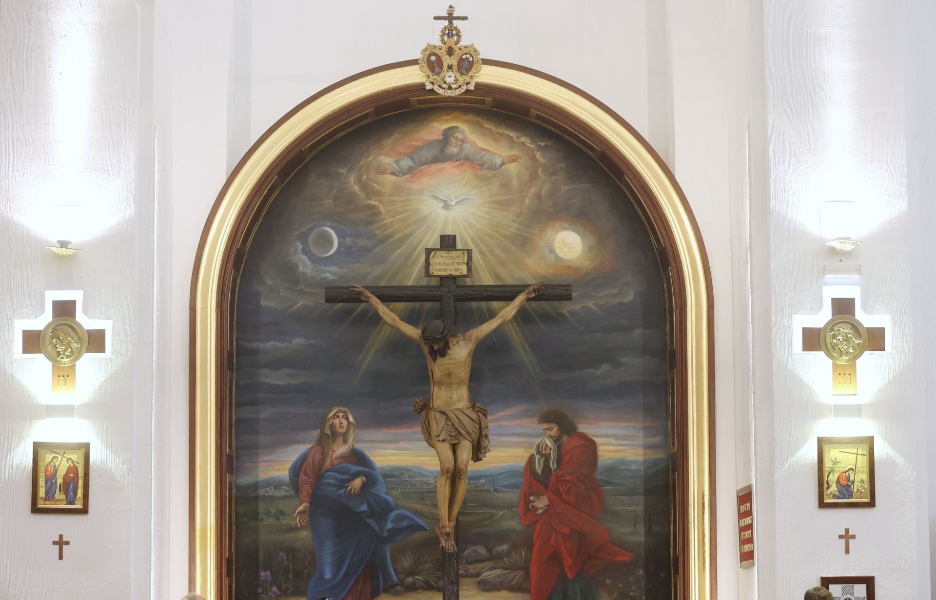 La bendición de la obra pictórica de Rafael Castejón para el Cristo de la Confianza de Córdoba, en imágenes