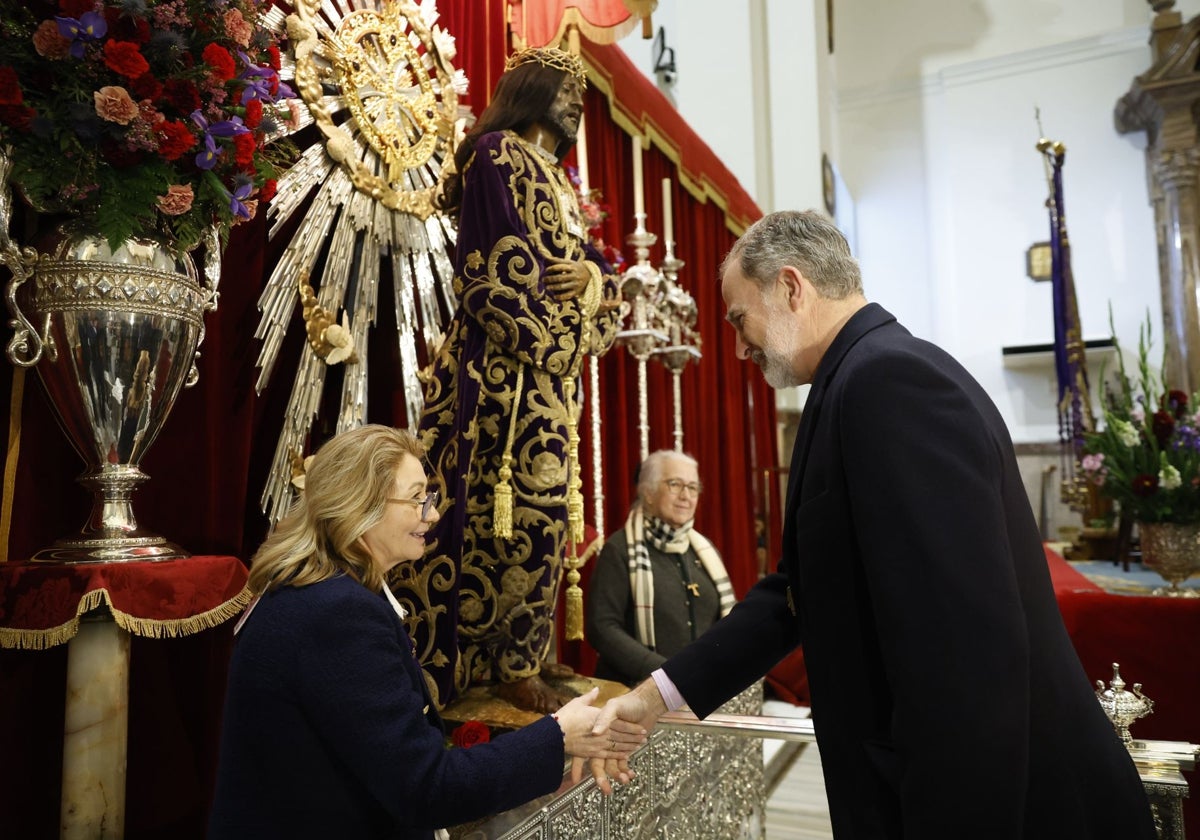 Felipe VI, tras besar la talla de Jesús de Medinaceli