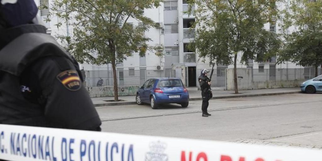 Un herido por arma blanca en una pelea en la calle Torremolinos de Córdoba