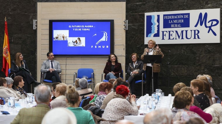 Castilla y León se moviliza con el 8M: exposiciones, documentales, libros...