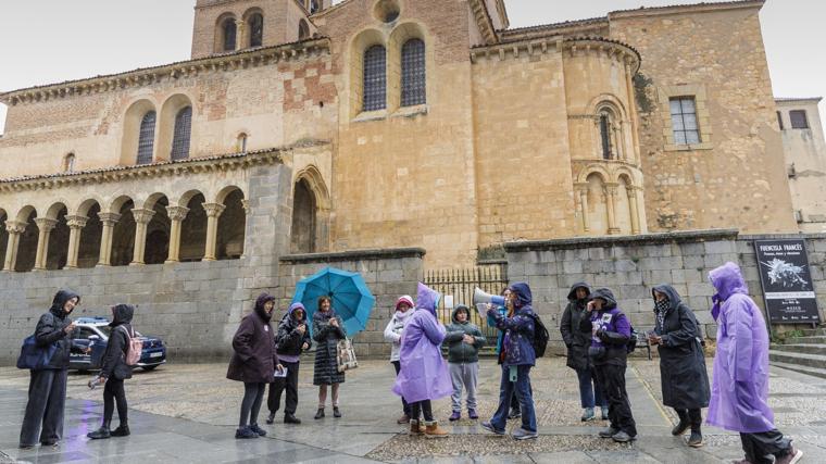 Concentración y actividades en la Plaza de San Martín de Segovia esta mañana