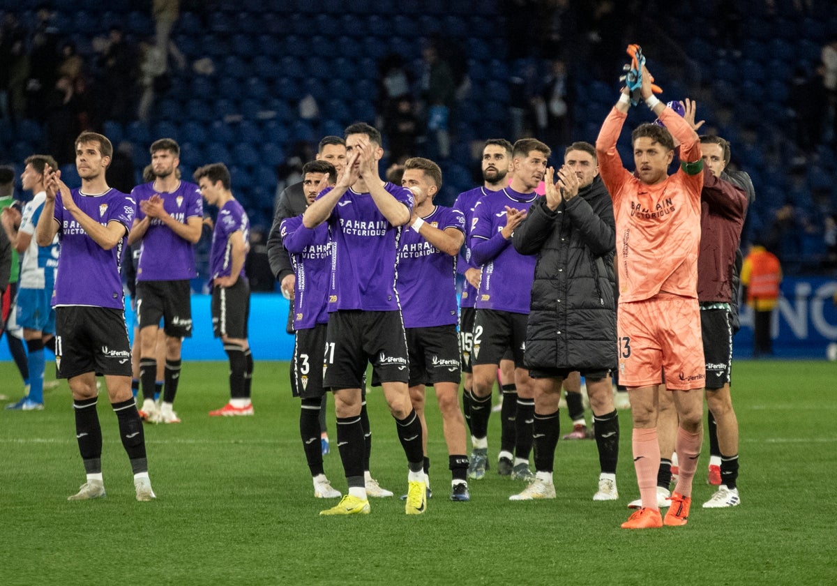 La plantilla blanquiverde agradece a la afición blanquiverde desplazada en Riazor