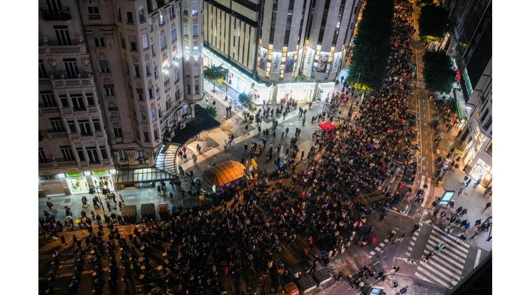 Vista aérea en la que se aprecia la participación en la manifestación