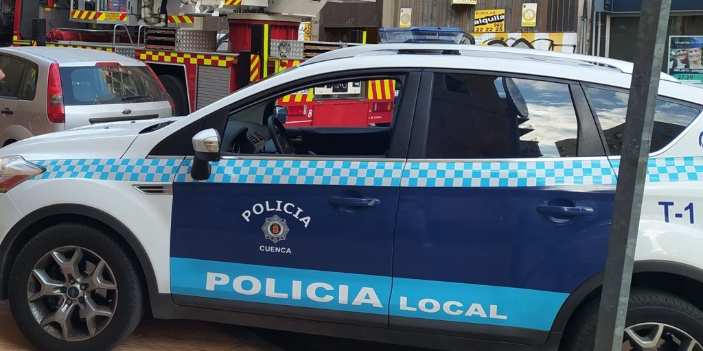 Dos policías locales heridos tras forcejear con un ladrón al que pillaron robando en Cuenca