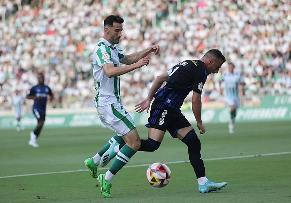 Carlos Albarrán durante un partido en El Arcángel