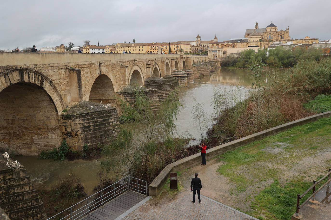 La notable crecida del río Guadalquivir, en imágenes