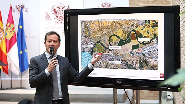 Carlos Velázquez, durante la presentación de la propuesta del equipo de gobierno
