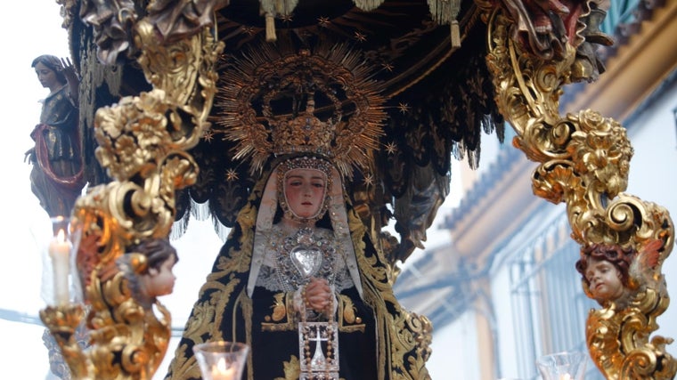 La Virgen de las Tristezas, en su paso