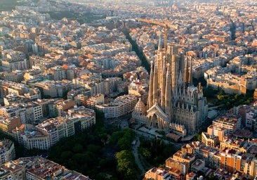 El déficit de taxis y VTC en Barcelona deja sin atender hasta el 56% de la demanda