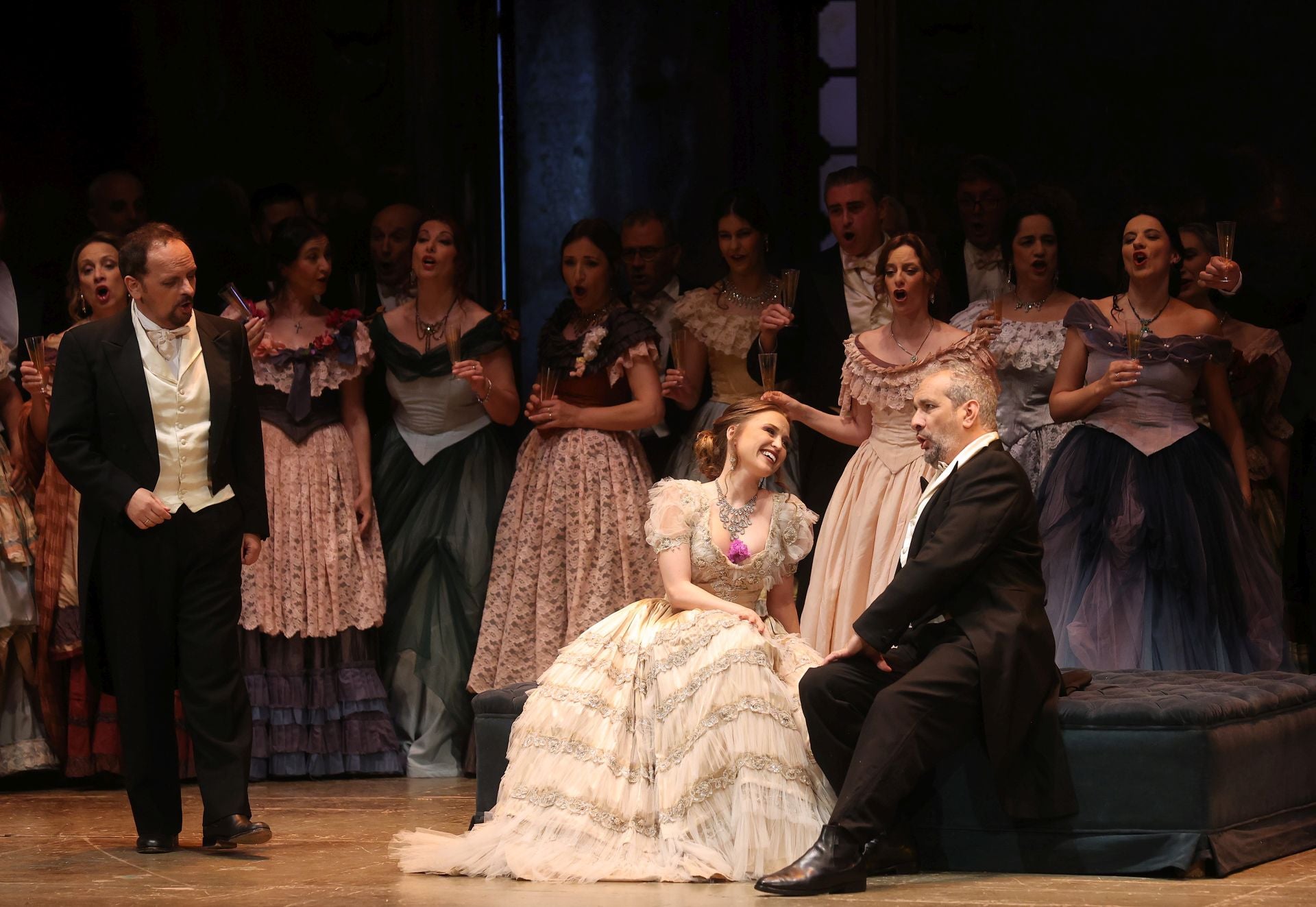 &#039;La Traviata&#039; lleva al Gran Teatro de Córdoba la ópera más clásica, en imágenes