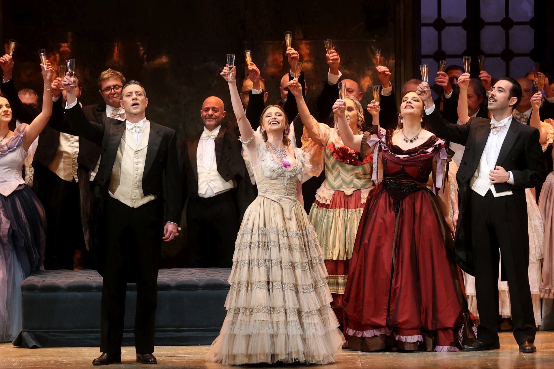 &#039;La Traviata&#039; lleva al Gran Teatro de Córdoba la ópera más clásica, en imágenes