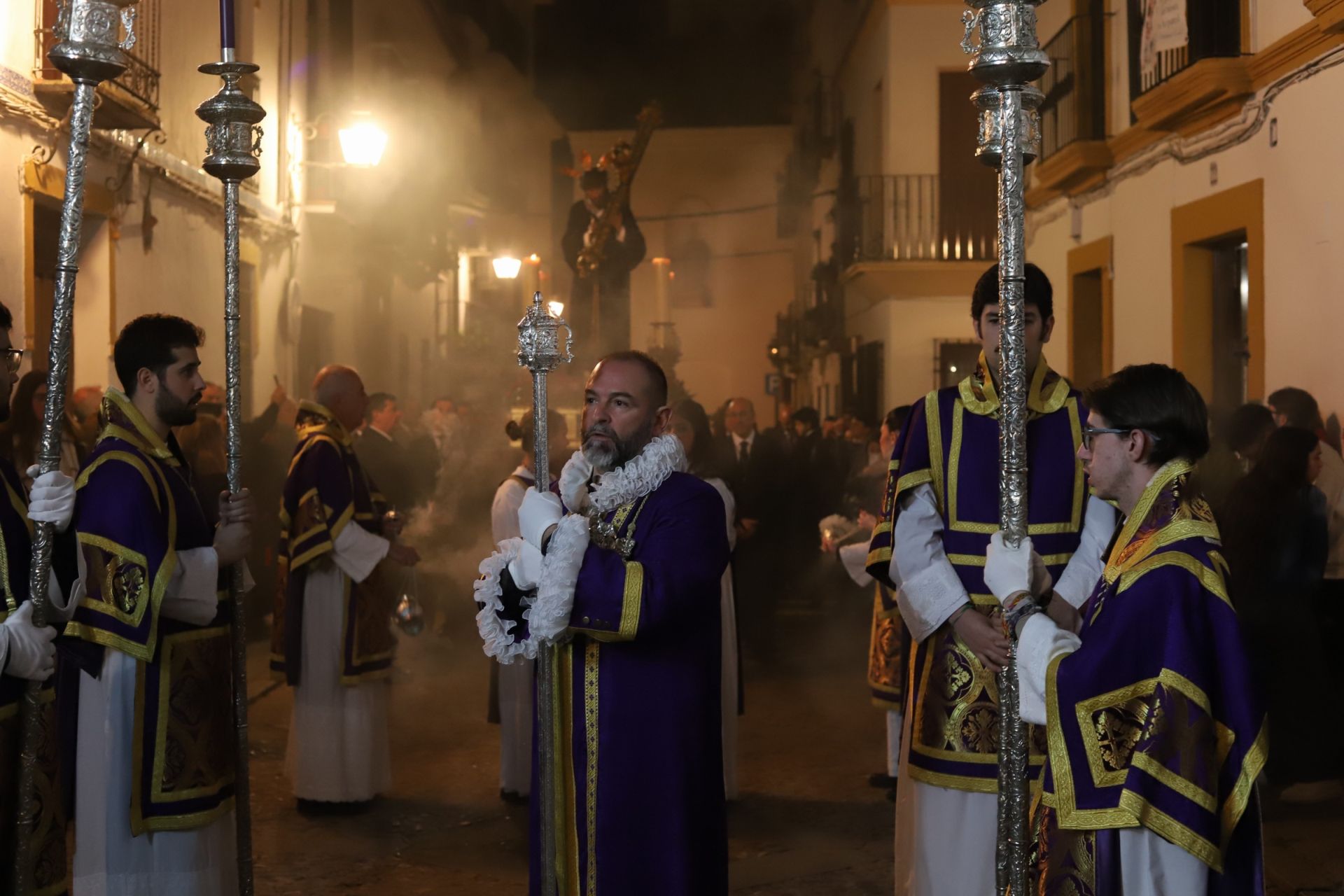 El vía crucis de Jesús de la rPasión en el Alcázar Viejo de Córdoba, en imágenes