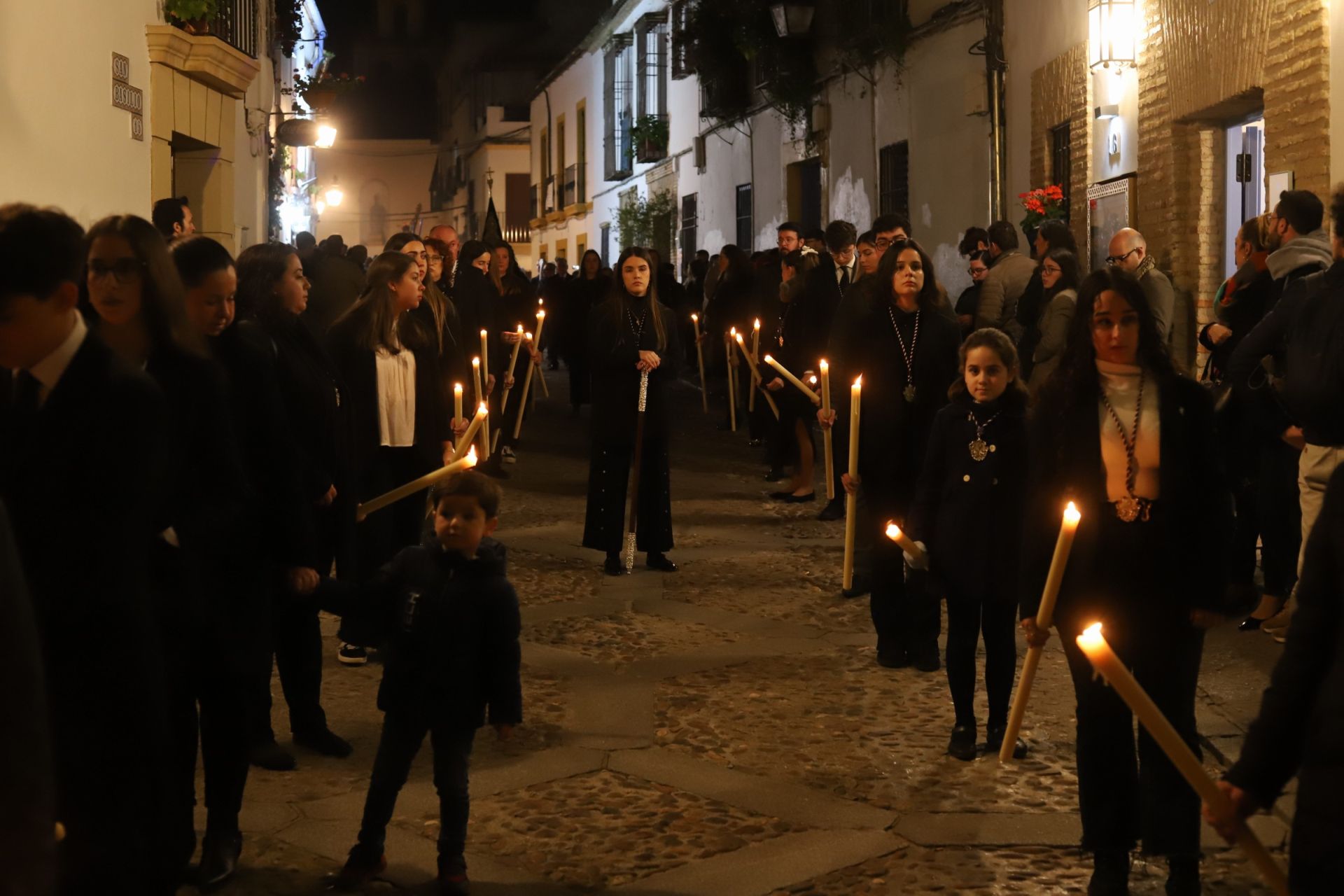 El vía crucis de Jesús de la rPasión en el Alcázar Viejo de Córdoba, en imágenes