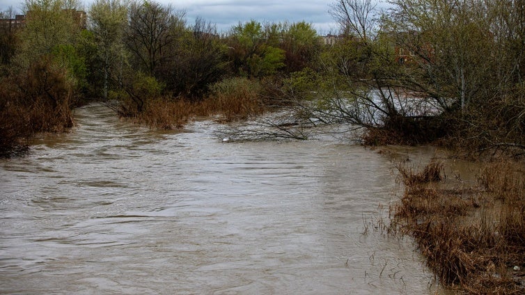 El caudal del Tajo en Talavera comienza a descender pero siguen en alerta por las lluvias de la próxima semana