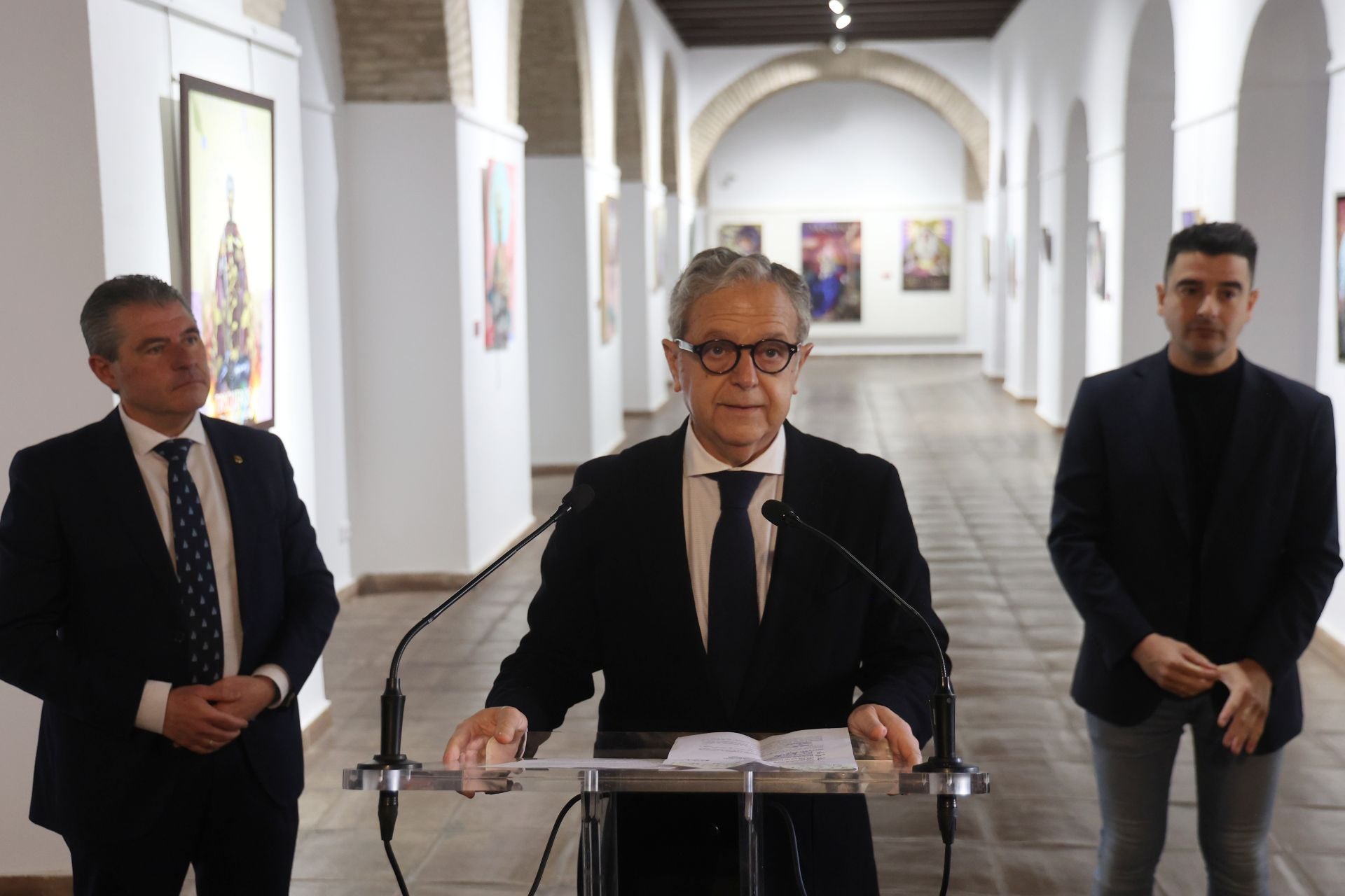 &#039;Arte y devoción: García Osorno y el cartel de la Semana Santa de Córdoba&#039;, en imágenes