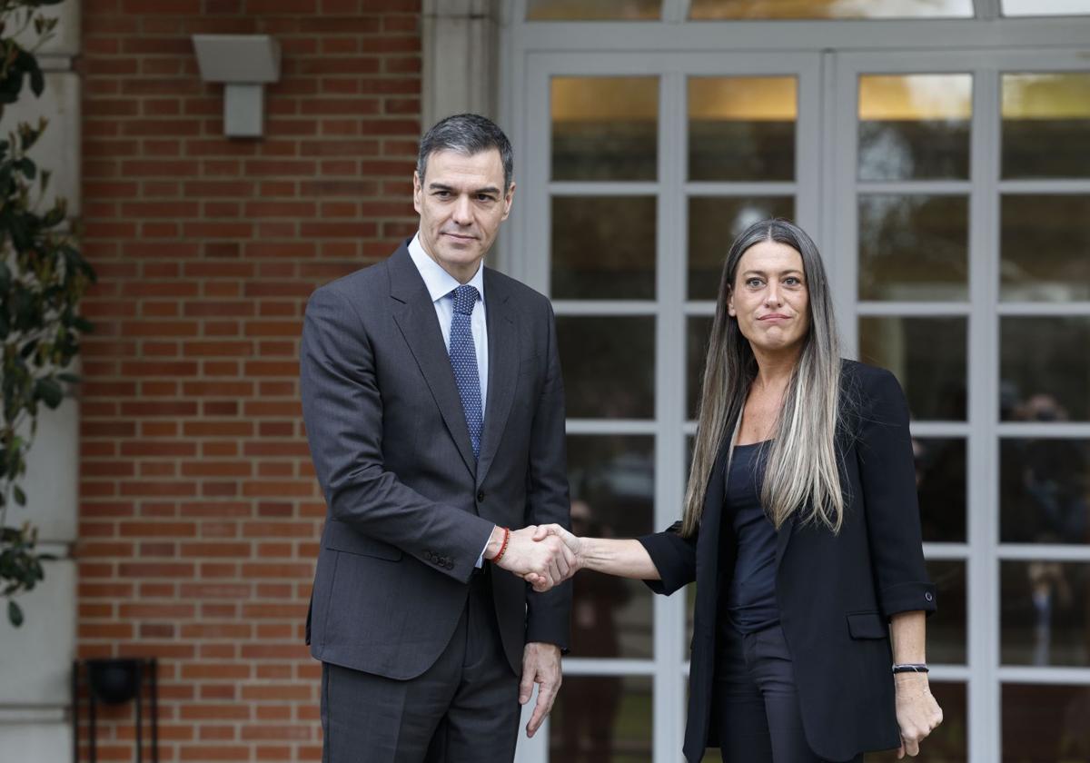 El presidente del Gobierno, Pedro Sánchez, recibe a la portavoz de Junts per Catalunya en el Congreso, Míriam Nogueras