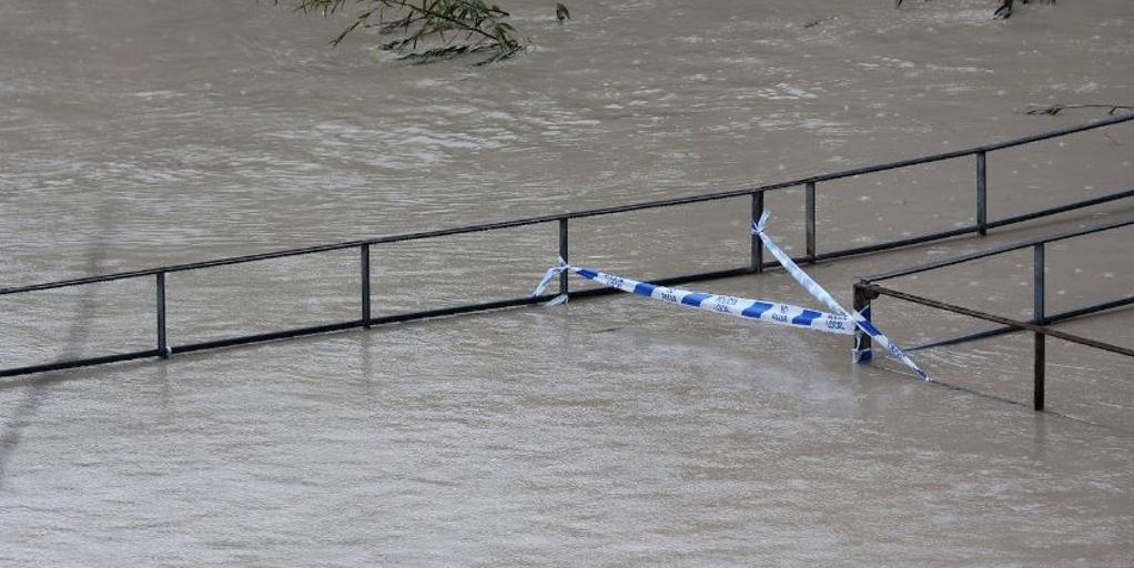 Tres familias desalojadas en Palma del Río por riesgo de inundaciones