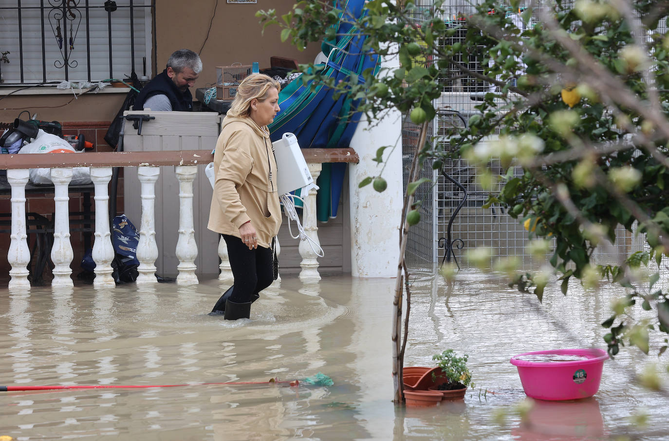 El desolador aspecto de las viviendas anegadas junto al río en Córdoba, en imágenes