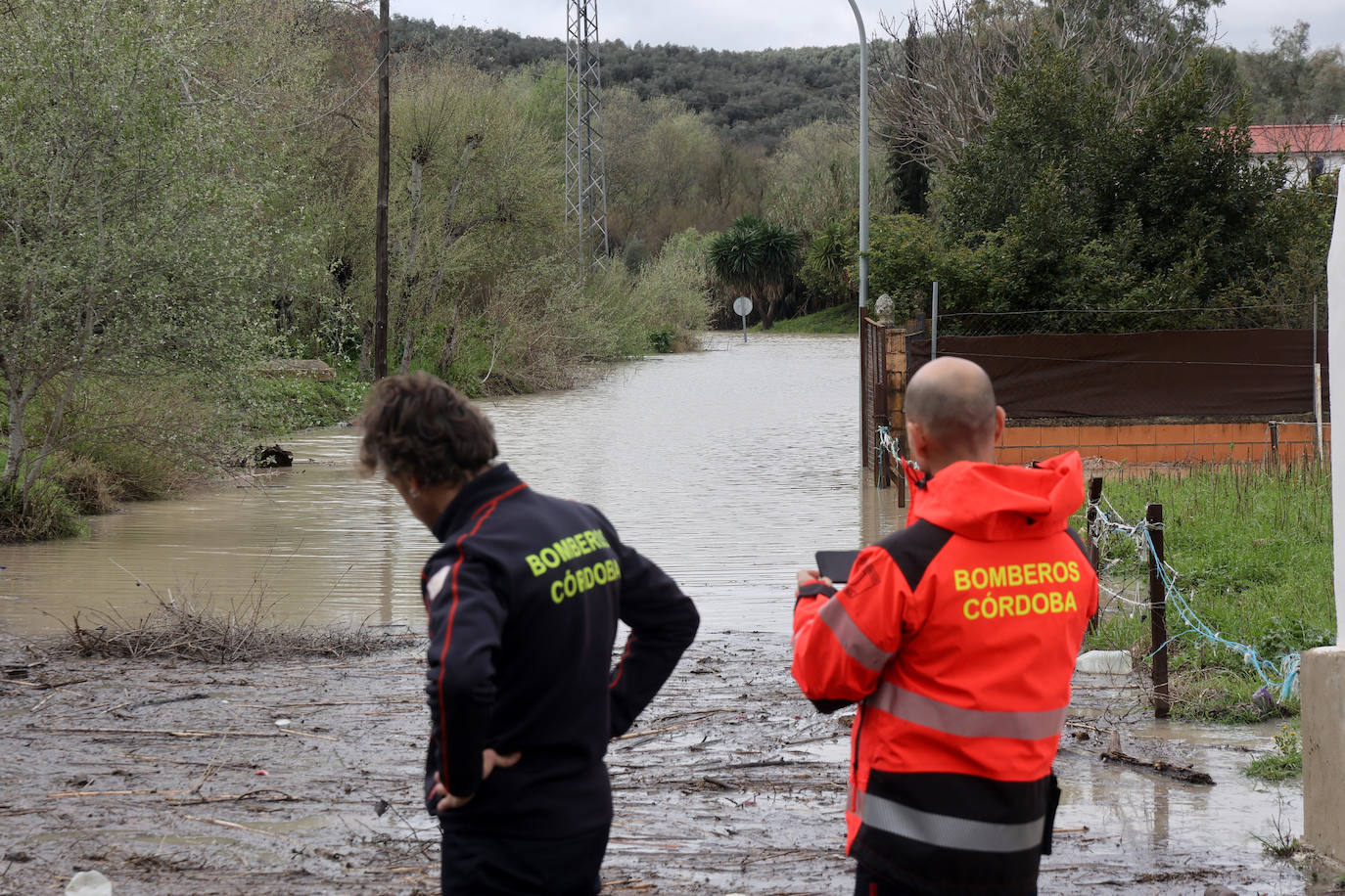 El desolador aspecto de las viviendas anegadas junto al río en Córdoba, en imágenes